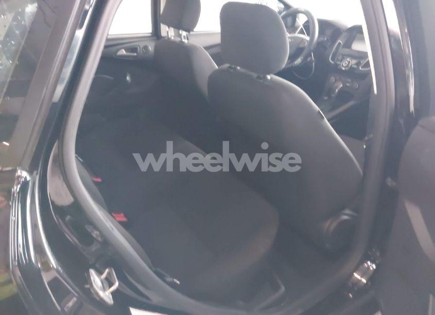 Photo 8 of 2017 Ford Focus SEL (VIN 1FADP3H25HL265128)