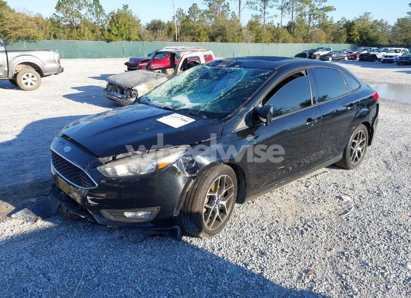 Photo 2 of 2017 Ford Focus SEL (VIN 1FADP3H25HL338210)
