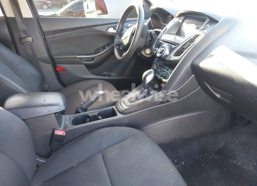 Photo 5 of 2017 Ford Focus SEL (VIN 1FADP3H25HL338210)