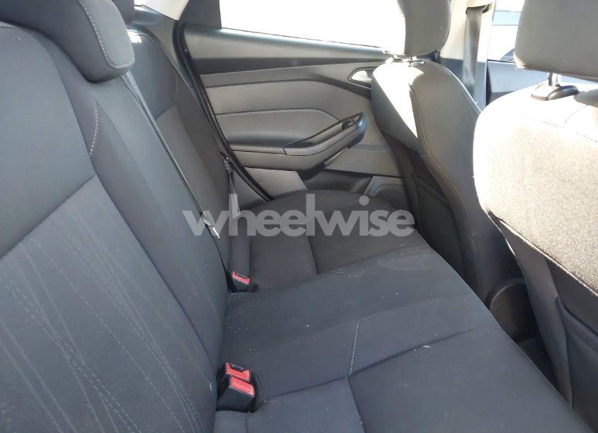 Photo 8 of 2017 Ford Focus SEL (VIN 1FADP3H25HL338210)