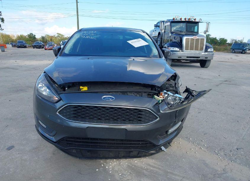 Photo 12 of 2018 Ford Focus SEL (VIN 1FADP3H25JL227016)