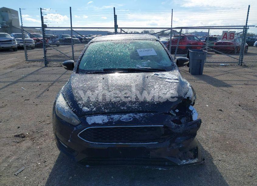 Photo 11 of 2018 Ford Focus SEL (VIN 1FADP3H25JL234970)