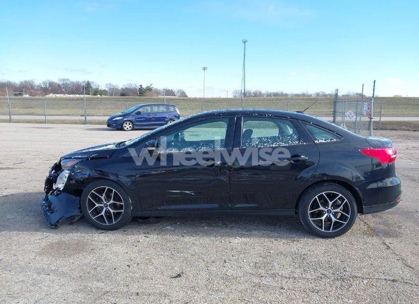 Photo 13 of 2018 Ford Focus SEL (VIN 1FADP3H25JL234970)