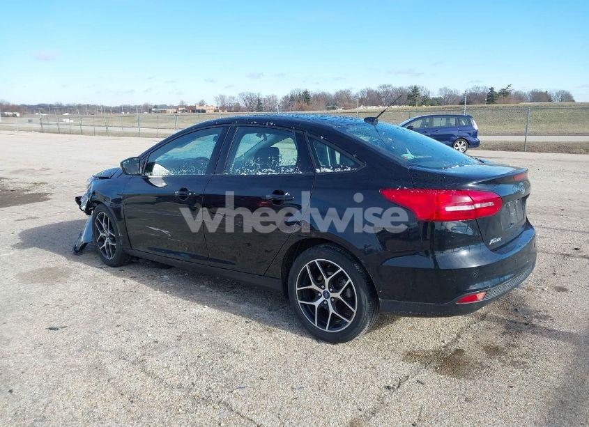 Photo 3 of 2018 Ford Focus SEL (VIN 1FADP3H25JL234970)