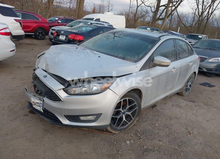Photo 2 of 2017 Ford Focus SEL (VIN 1FADP3H26HL229738)