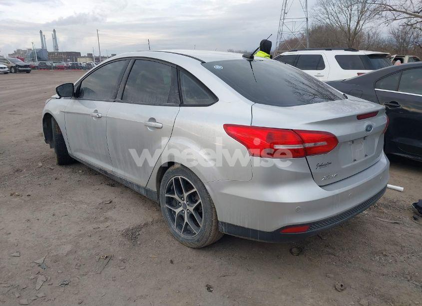 Photo 3 of 2017 Ford Focus SEL (VIN 1FADP3H26HL229738)