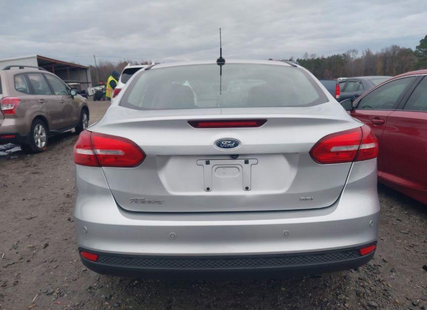 Photo 16 of 2017 Ford Focus SEL (VIN 1FADP3H26HL236589)