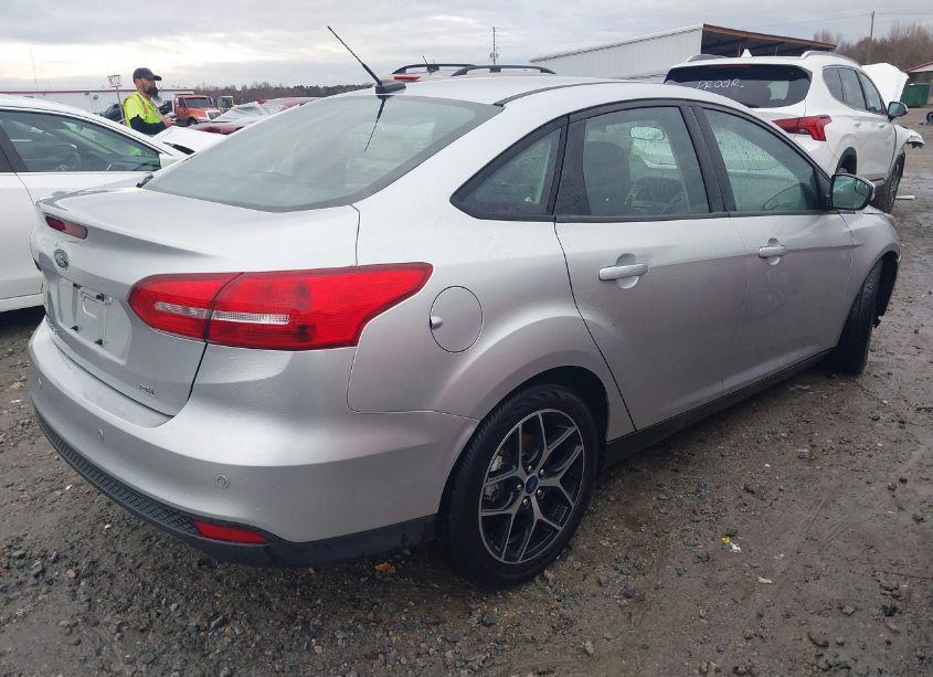 Photo 4 of 2017 Ford Focus SEL (VIN 1FADP3H26HL236589)