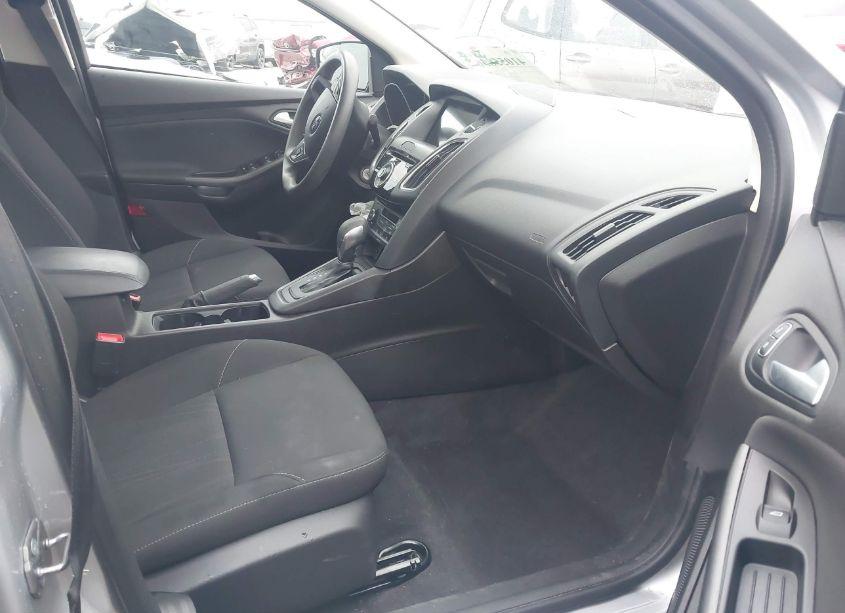 Photo 5 of 2017 Ford Focus SEL (VIN 1FADP3H26HL236589)