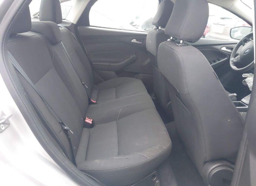 Photo 8 of 2017 Ford Focus SEL (VIN 1FADP3H26HL236589)