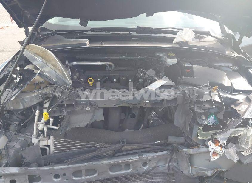 Photo 10 of 2018 Ford Focus SEL (VIN 1FADP3H26JL227039)