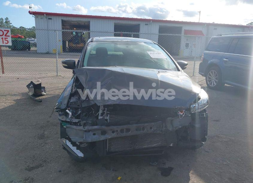 Photo 6 of 2018 Ford Focus SEL (VIN 1FADP3H26JL227039)