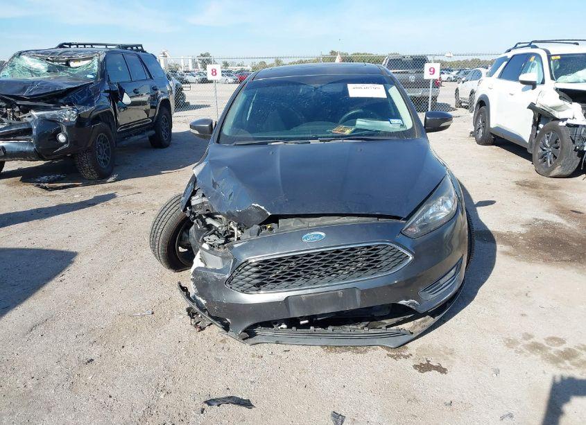 Photo 12 of 2018 Ford Focus SEL (VIN 1FADP3H27JL203901)
