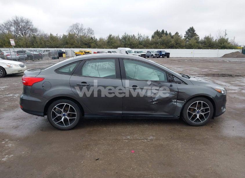 Photo 13 of 2017 Ford Focus SEL (VIN 1FADP3H28HL252759)