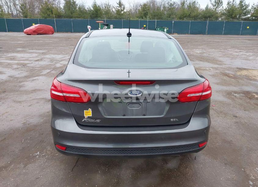 Photo 16 of 2017 Ford Focus SEL (VIN 1FADP3H28HL252759)