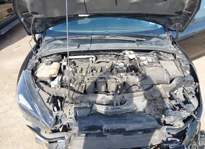 Photo 10 of 2017 Ford Focus SEL (VIN 1FADP3H28HL272199)