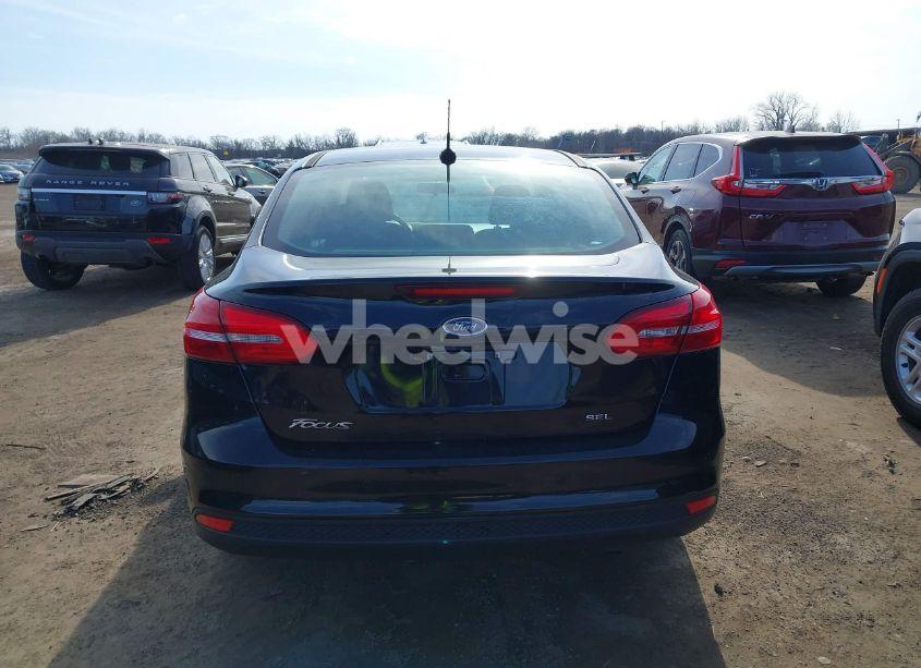 Photo 17 of 2017 Ford Focus SEL (VIN 1FADP3H28HL272199)