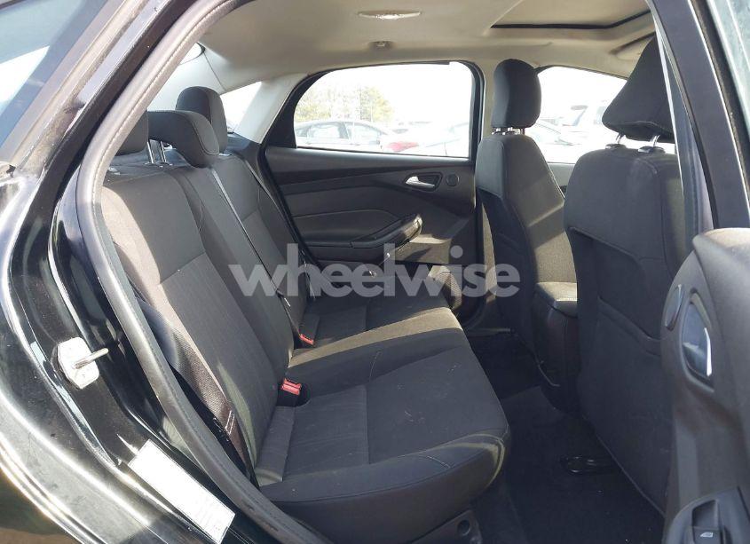 Photo 8 of 2017 Ford Focus SEL (VIN 1FADP3H28HL272199)