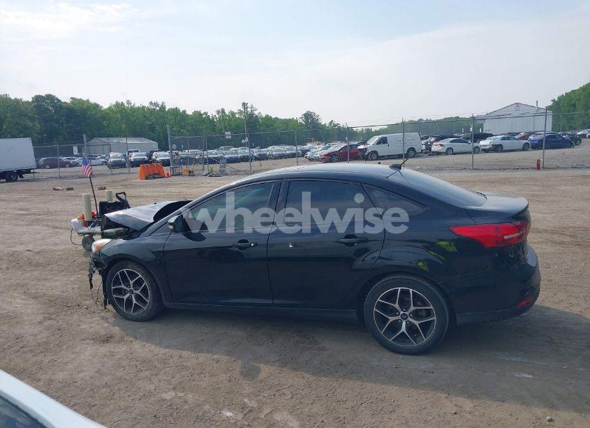 Photo 15 of 2017 Ford Focus SEL (VIN 1FADP3H28HL289729)