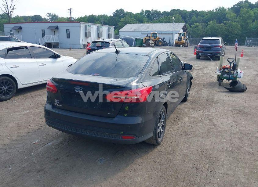 Photo 4 of 2017 Ford Focus SEL (VIN 1FADP3H28HL289729)