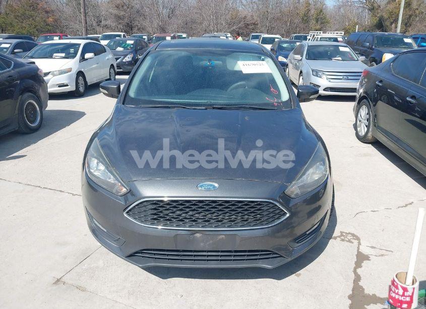 Photo 12 of 2017 Ford Focus SEL (VIN 1FADP3H28HL318856)