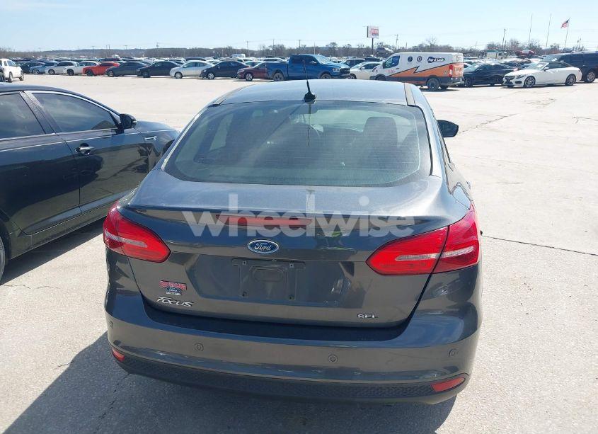 Photo 16 of 2017 Ford Focus SEL (VIN 1FADP3H28HL318856)