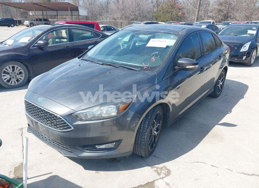 Photo 2 of 2017 Ford Focus SEL (VIN 1FADP3H28HL318856)