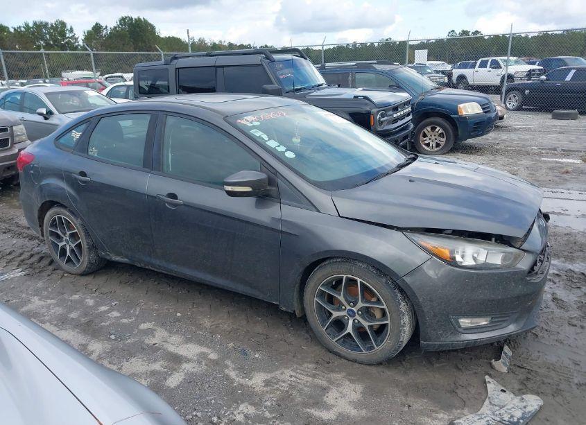 Photo 13 of 2018 Ford Focus SEL (VIN 1FADP3H28JL201378)