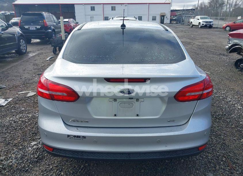 Photo 16 of 2018 Ford Focus SEL (VIN 1FADP3H28JL226412)
