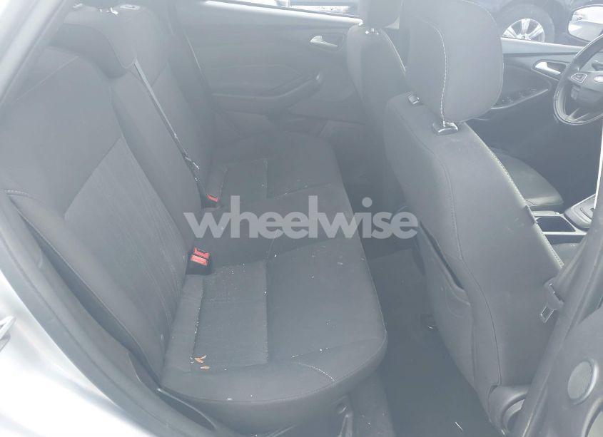 Photo 8 of 2018 Ford Focus SEL (VIN 1FADP3H28JL226412)