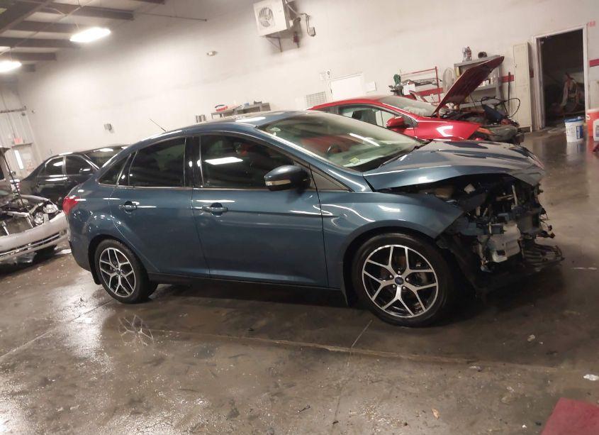 Photo 14 of 2018 Ford Focus SEL (VIN 1FADP3H28JL291910)