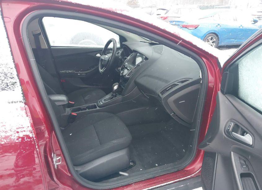 Photo 5 of 2017 Ford Focus SEL (VIN 1FADP3H29HL222170)