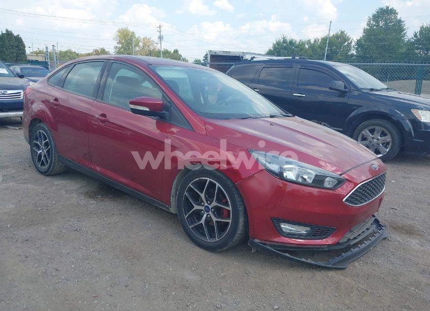 2017 Ford Focus SEL (VIN 1FADP3H29HL253371) main photo