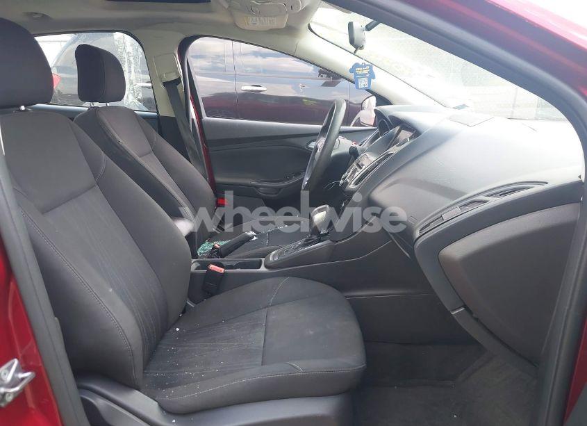 Photo 5 of 2017 Ford Focus SEL (VIN 1FADP3H29HL253371)