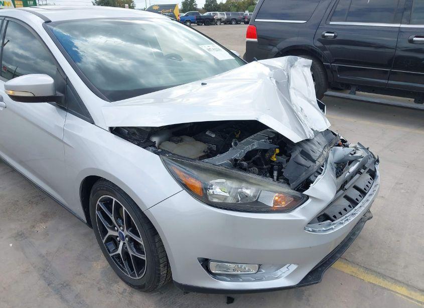 Photo 18 of 2017 Ford Focus SEL (VIN 1FADP3H29HL332586)