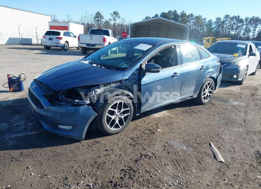 Photo 2 of 2018 Ford Focus SEL (VIN 1FADP3H29JL227620)