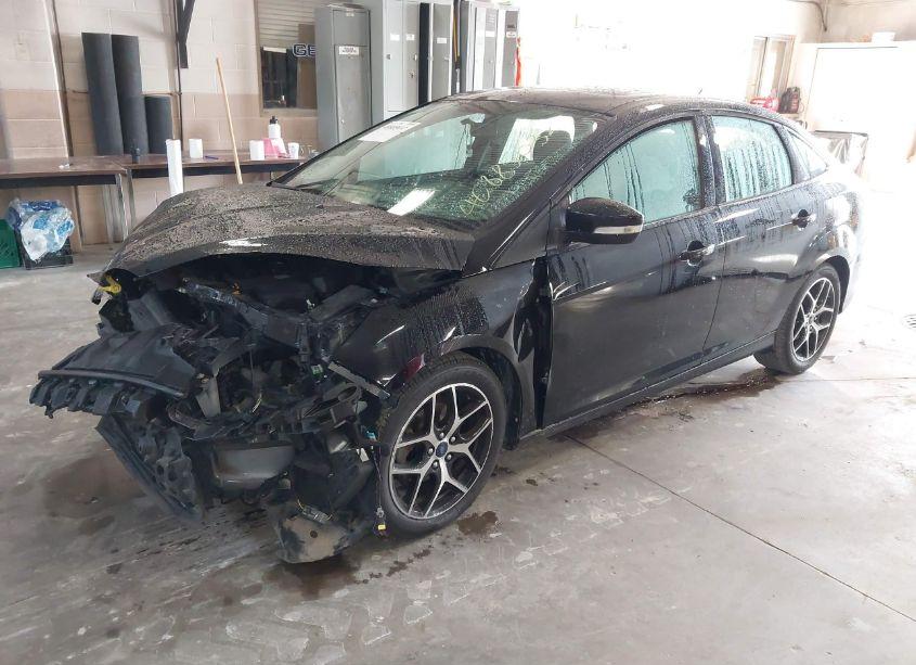 Photo 2 of 2017 Ford Focus SEL (VIN 1FADP3H2XHL306773)