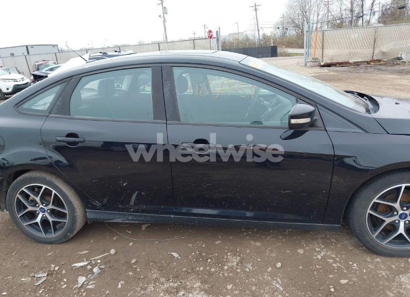 Photo 14 of 2018 Ford Focus SEL (VIN 1FADP3H2XJL222023)