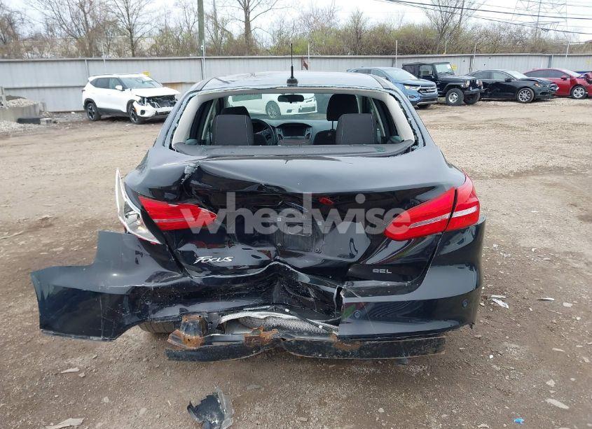 Photo 17 of 2018 Ford Focus SEL (VIN 1FADP3H2XJL222023)