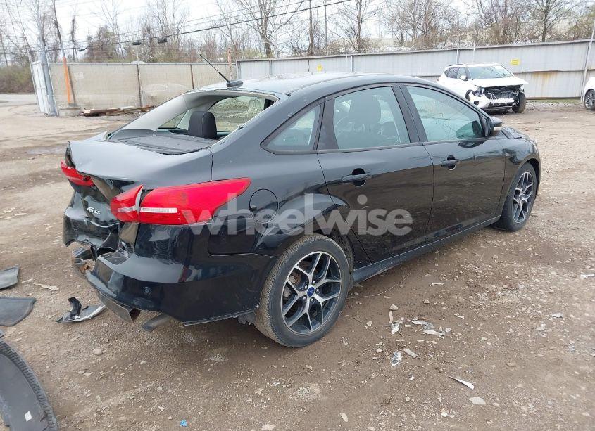 Photo 4 of 2018 Ford Focus SEL (VIN 1FADP3H2XJL222023)