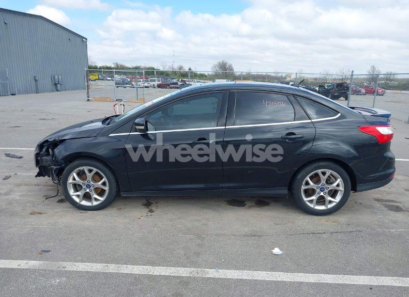 Photo 14 of 2013 Ford Focus TITANIUM (VIN 1FADP3J20DL127971)