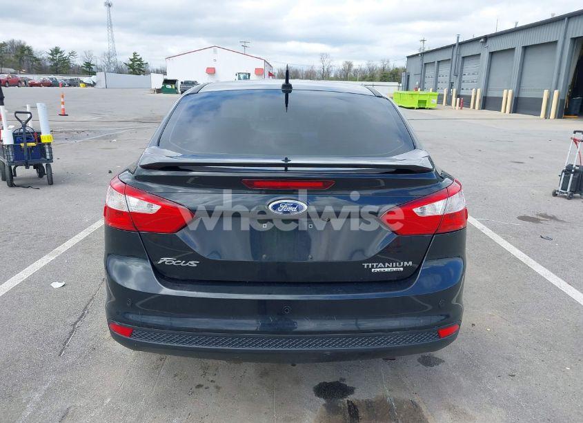 Photo 16 of 2013 Ford Focus TITANIUM (VIN 1FADP3J20DL127971)