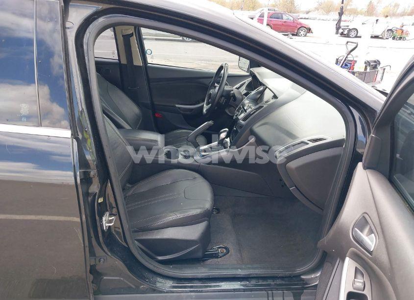 Photo 5 of 2013 Ford Focus TITANIUM (VIN 1FADP3J20DL127971)