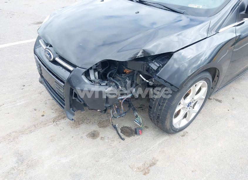 Photo 6 of 2013 Ford Focus TITANIUM (VIN 1FADP3J20DL127971)