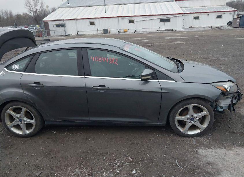 Photo 13 of 2013 Ford Focus TITANIUM (VIN 1FADP3J20DL149856)