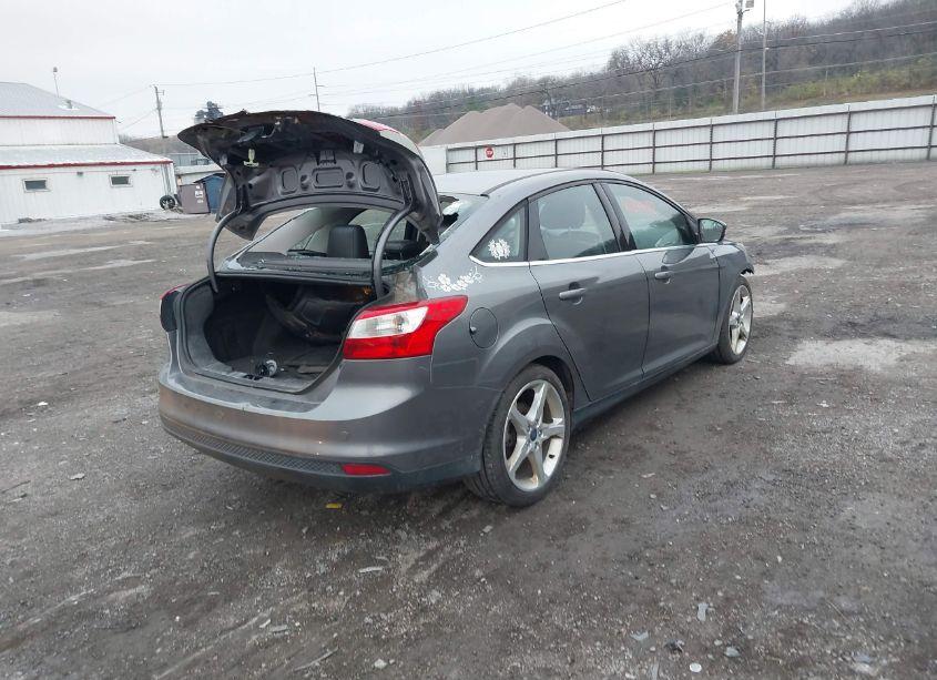 Photo 4 of 2013 Ford Focus TITANIUM (VIN 1FADP3J20DL149856)
