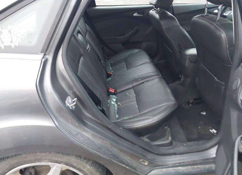 Photo 8 of 2013 Ford Focus TITANIUM (VIN 1FADP3J20DL149856)