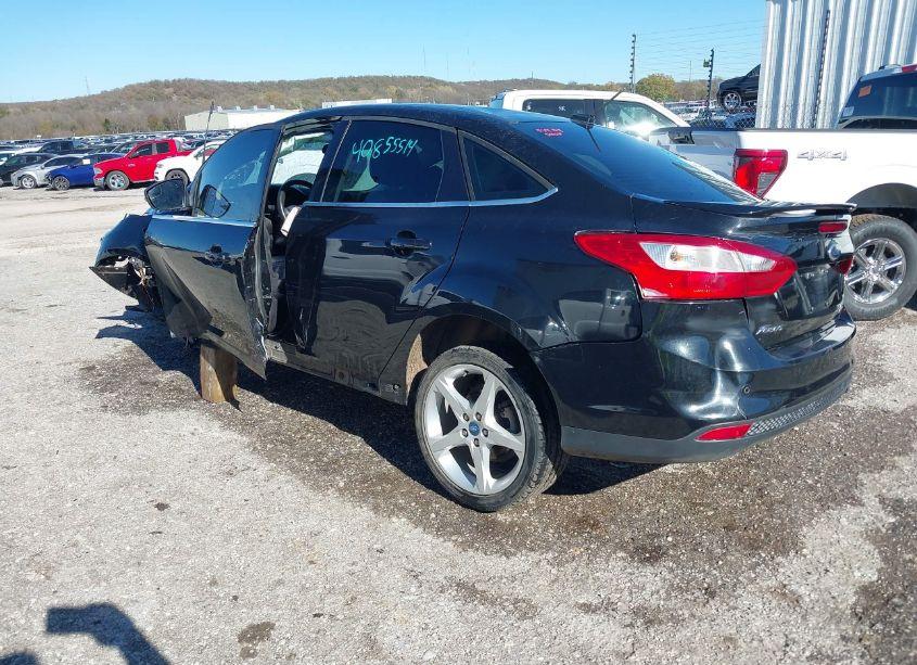 Photo 3 of 2013 Ford Focus TITANIUM (VIN 1FADP3J20DL177155)