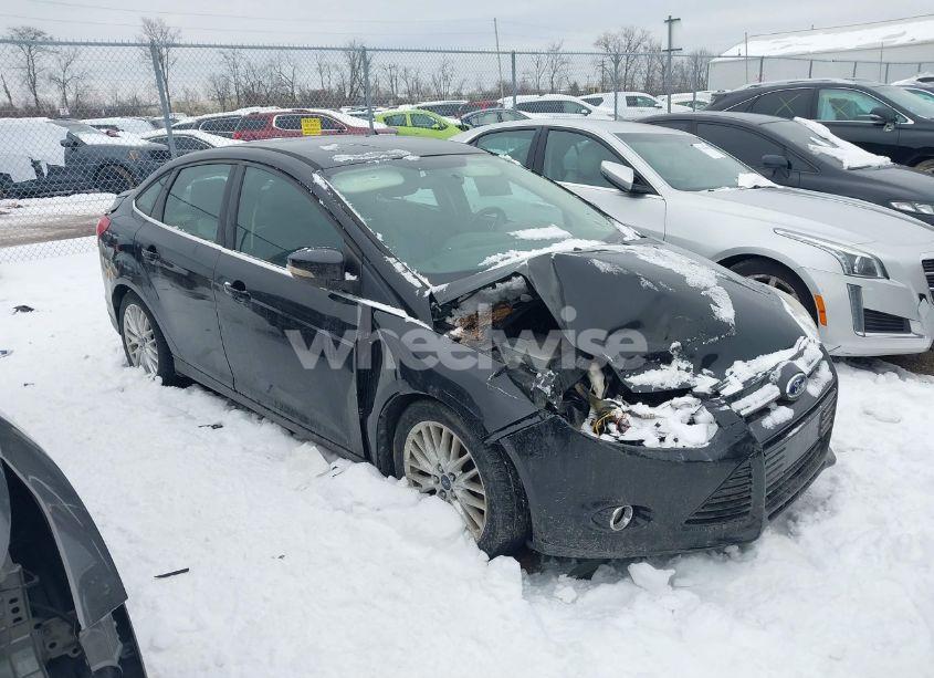 2013 Ford Focus TITANIUM (VIN 1FADP3J20DL380224) main photo
