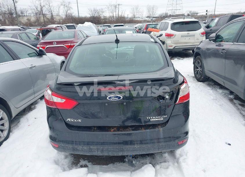 Photo 16 of 2013 Ford Focus TITANIUM (VIN 1FADP3J20DL380224)